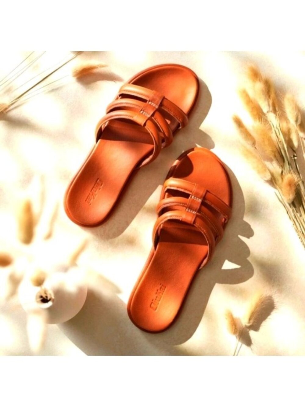 NEW OluKai Tiare Slide in Fox Brown 10